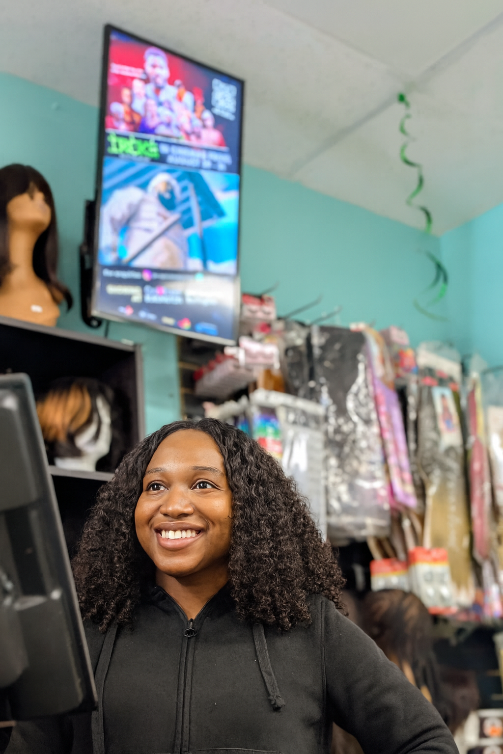 Lady Happy with VYPA